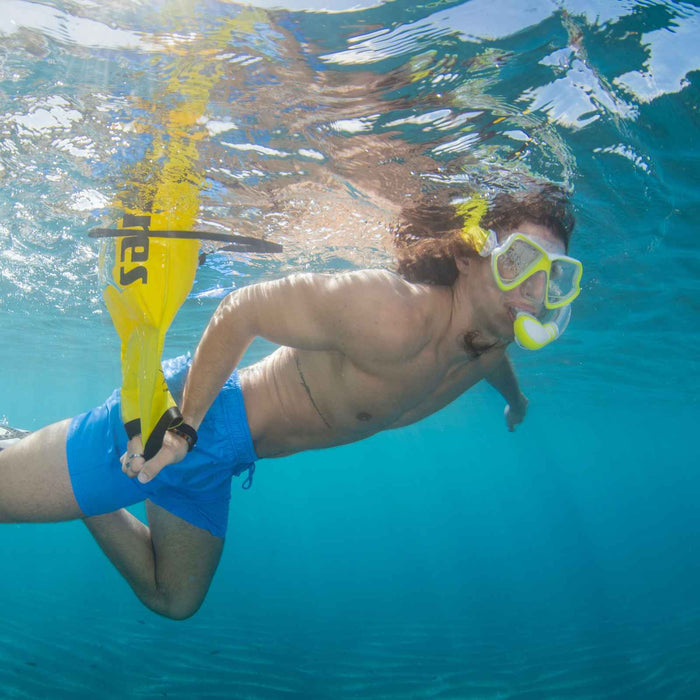 Snorkeling Combo Wahoo Neon Yellow-White-Clear Mares 411779BBYLWCL