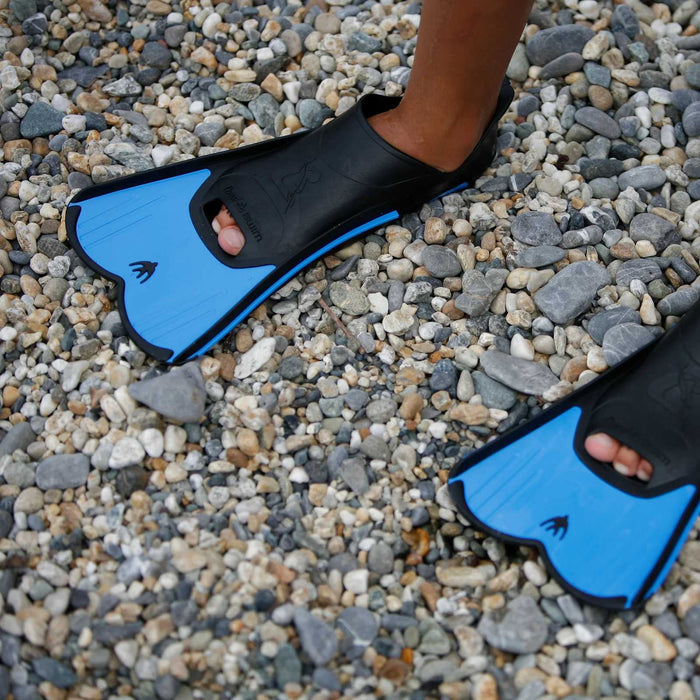 Palmes de plongée et de snorkeling Light Bleu EU 43-44-UK 8,5-9,5 Cressi DP182043