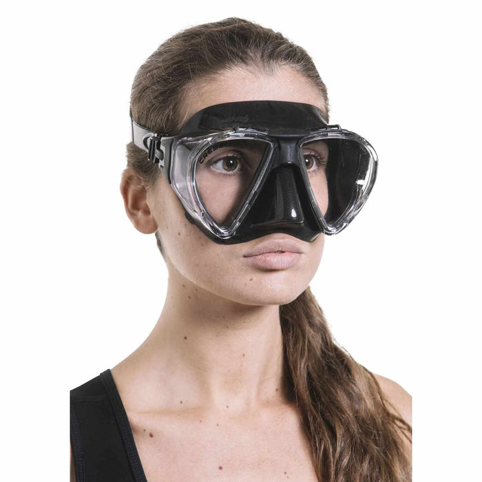 Máscara de buceo de silicona Penta Plus Negro Oscuro Cressi DS495050